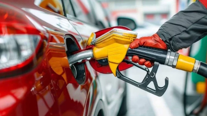 Küresel piyasalardaki Brent petrol dalgalanmaları ve döviz kurundaki hareketlilik, akaryakıt
