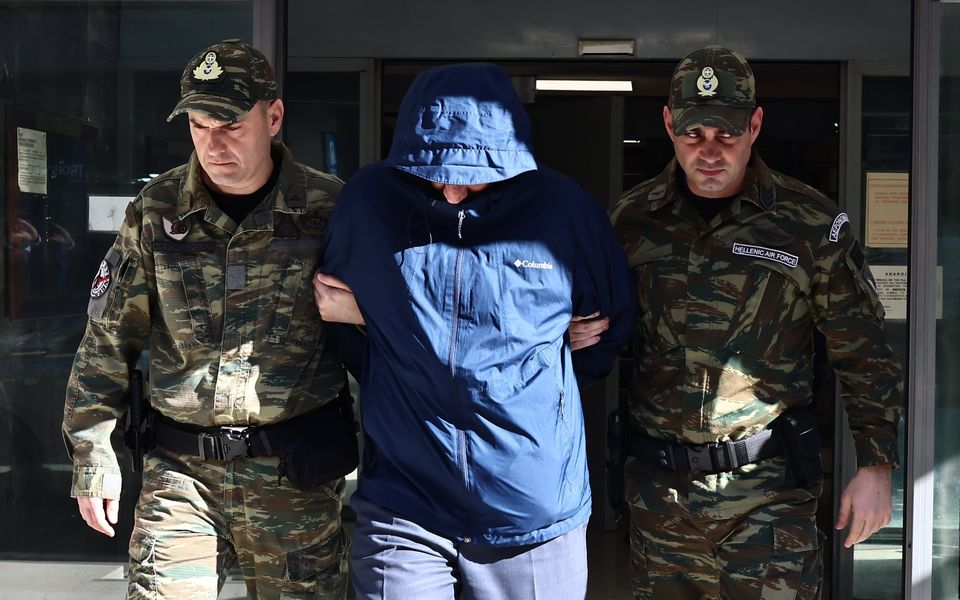 Yunanistan Hava Kuvvetleri’nde görevli 54 yaşındaki albay, Çin’e kritik ulusal