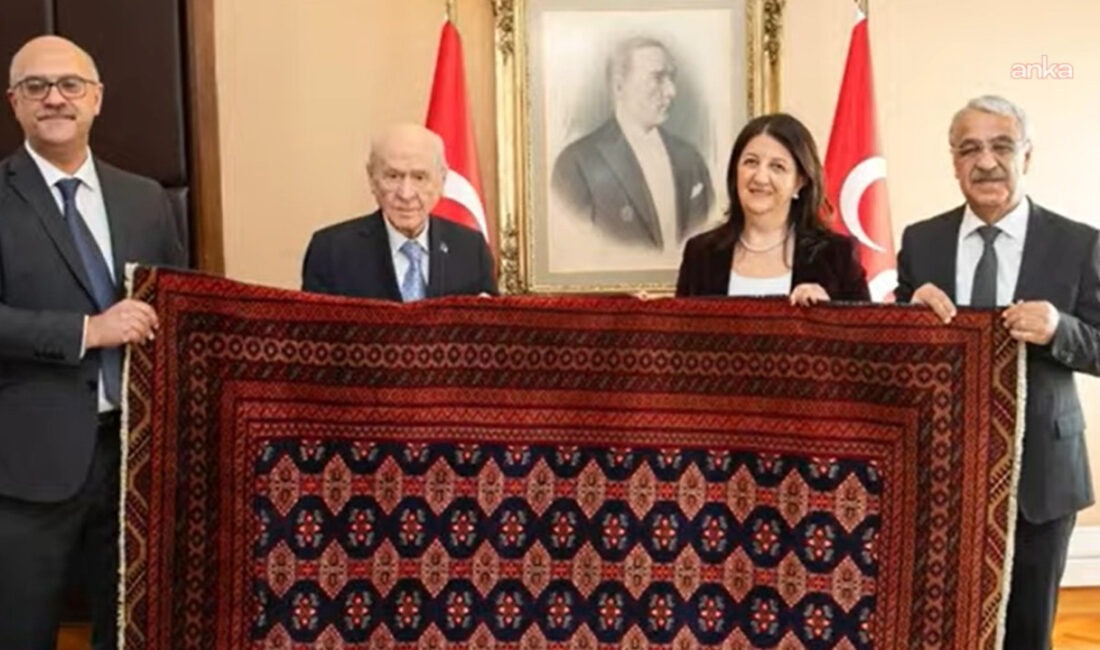Financial Times, MHP lideri Devlet Bahçeli’nin Kürtlerle barış sürecindeki rolünü