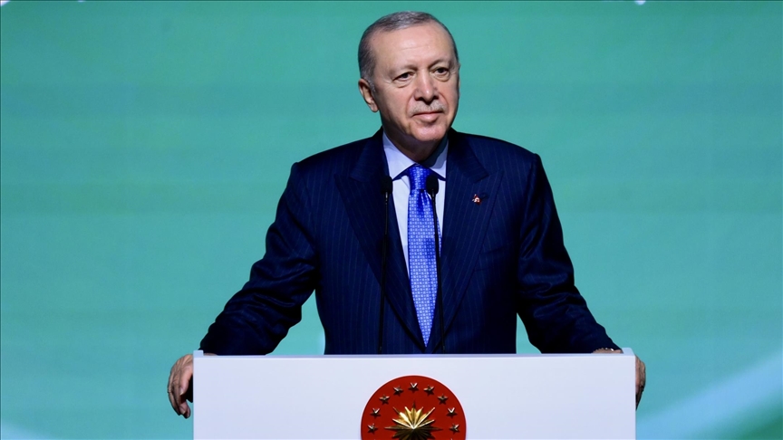 Cumhurbaşkanı Recep Tayyip Erdoğan, İstanbul’da düzenlenen Cemre Vakfı Tanıtım Programı’nda