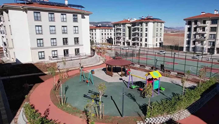 Kocaeli'de inşa edilecek 10 bin 340 sosyal konut için heyecanla