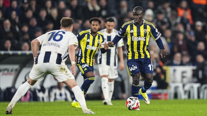 Trendyol Süper Lig’in 23. haftasında Kasımpaşa’yı ağırlayan Fenerbahçe, 90+11. dakikada