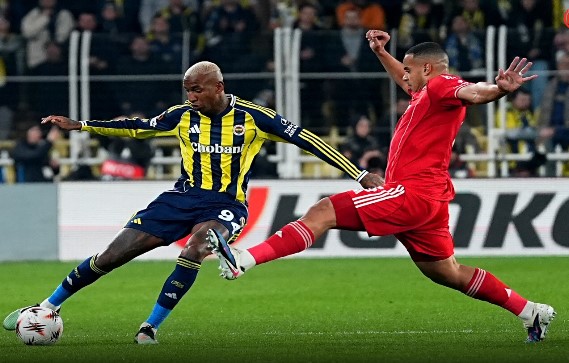UEFA Avrupa Ligi Son 16 Play-Off Turu ilk maçında Fenerbahçe,
