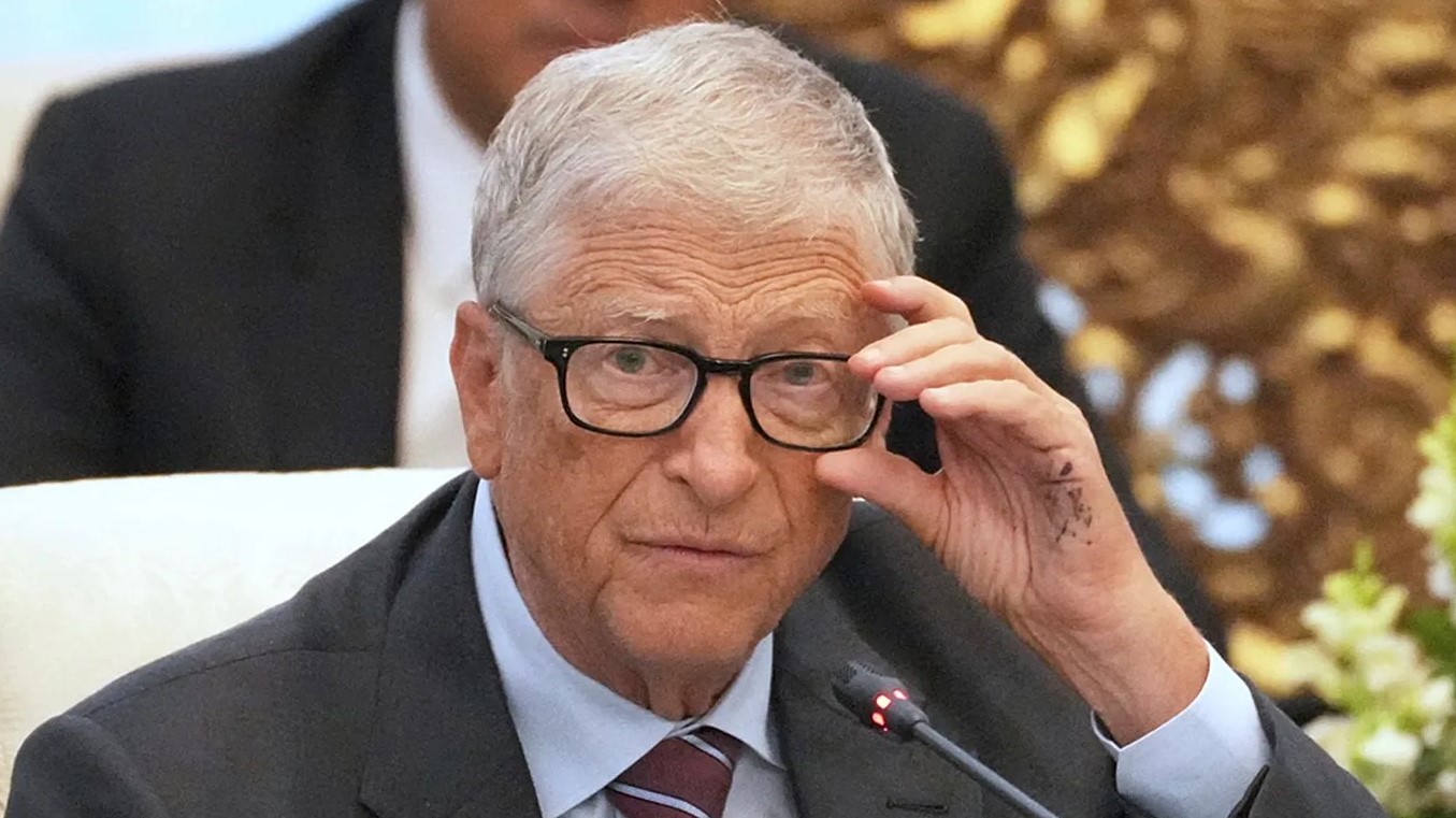 Bill Gates, Jeffrey Epstein ile ilişkisinden dolayı pişman olduğunu belirterek
