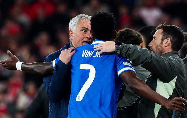 Real Madrid’in Benfica ile oynadığı Şampiyonlar Ligi eleme maçında Vinicius