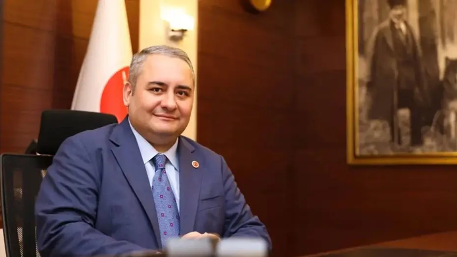 Ankara Keçiören Belediye Başkanı Mesut Özarslan, CHP’den istifa ettiğini açıkladı.