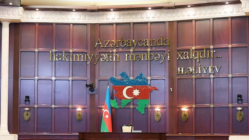 Azerbaycan Milli Meclisi, Nahçıvan Özerk Cumhuriyeti Anayasası’nda bazı maddeleri değiştiren