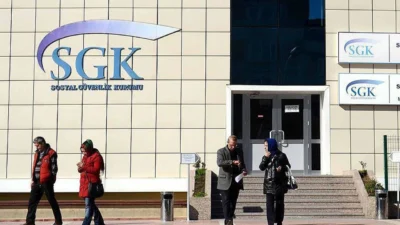 En düşük emekli maaşını 23.552 TL'ye çıkaran düzenleme Resmi Gazete'de