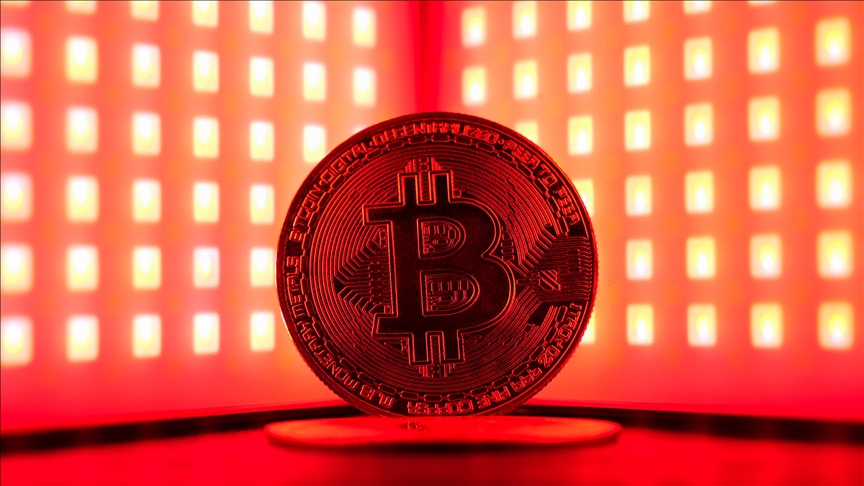 Kripto para dünyası, 126 bin dolarlık tarihi zirvenin ardından sert