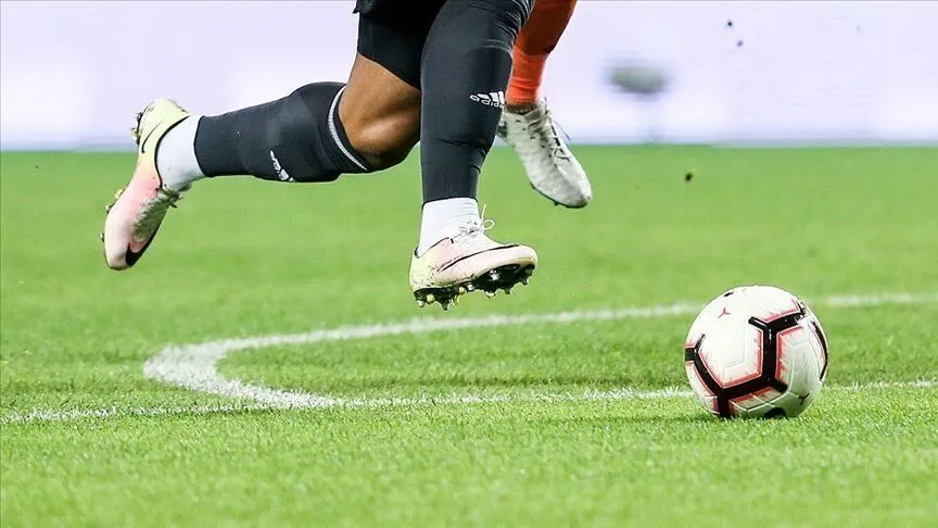 Futbolseverler için oldukça hareketli bir cuma günü bizi bekliyor! 