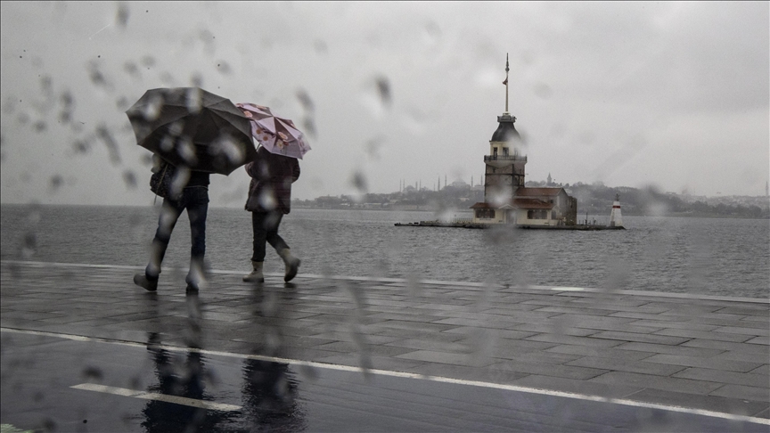 Yurt genelinde etkili olan yağışlı hava, hafta sonu da etkisini