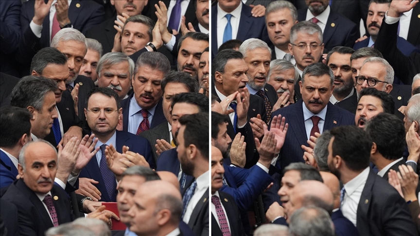 Türkiye Büyük Millet Meclisi’nde yeni bakanların yemin töreni öncesinde tansiyon