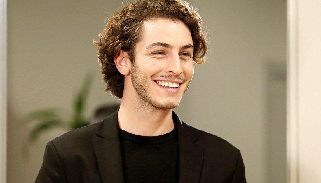 Genç kuşağın yetenekli oyuncularından Boran Kuzum, Netflix'in ABD yapımı yeni