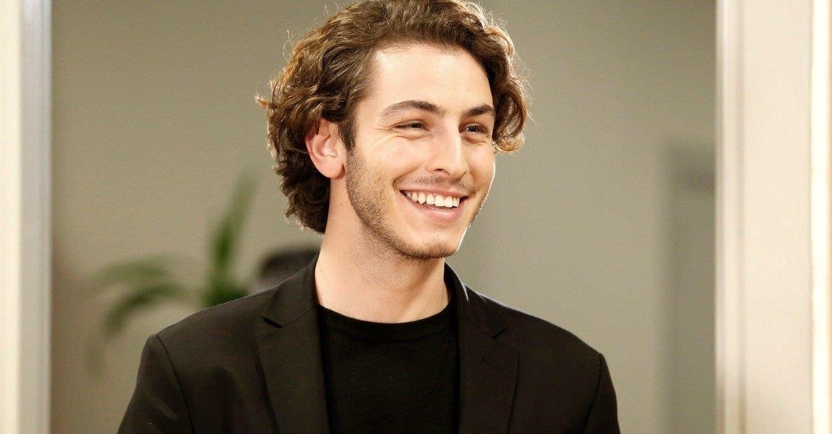 Genç kuşağın yetenekli oyuncularından Boran Kuzum, Netflix'in ABD yapımı yeni