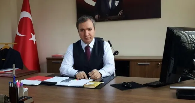 Eğitimci kimliğiyle tanınan ve Yeni Türk Edebiyatı alanında doçentlik unvanı