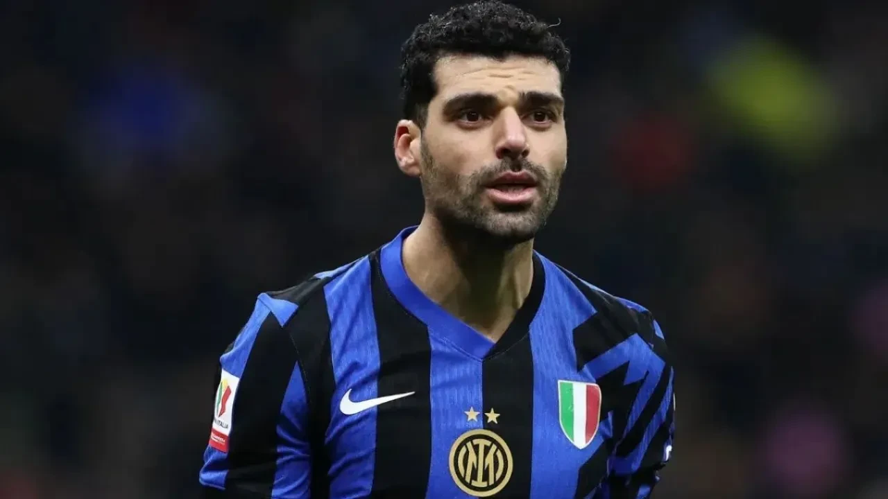 Yunanistan'ın dev ekibi Olympiakos'ta forma giyen dünyaca ünlü golcü Mehdi
