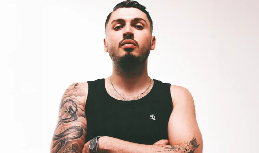 Popüler rap sanatçısı Blok3 (Hakan Aydın) ve yapımcısı Maruf Yöntürk,