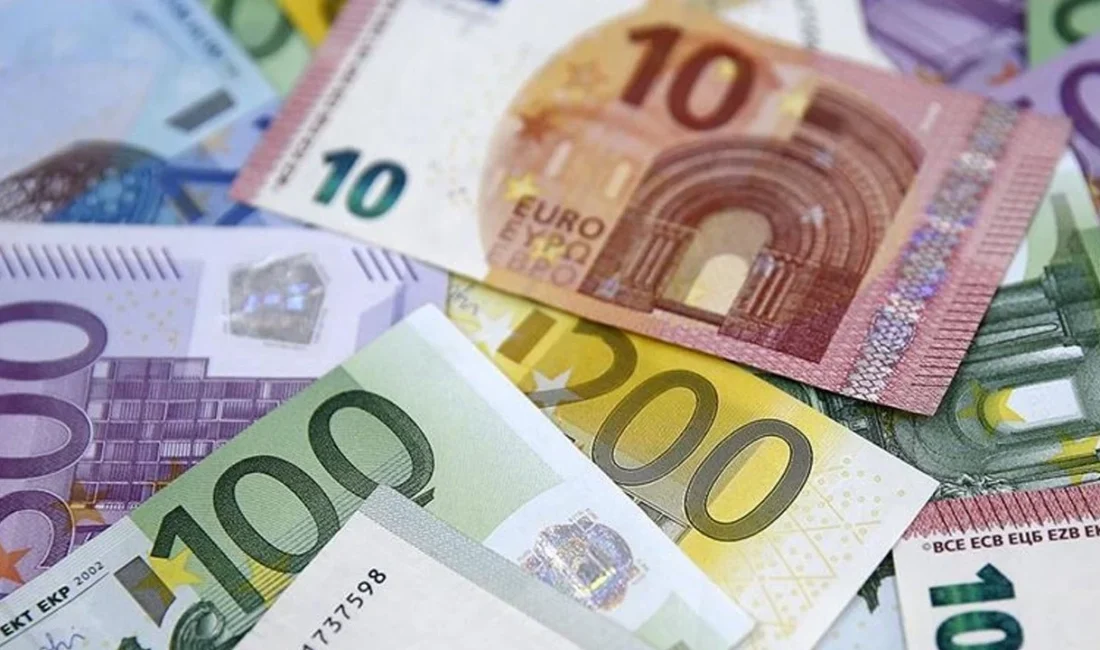 Küresel piyasalardaki makroekonomik dalgalanmalar ve Merkez Bankası hamleleri eşliğinde döviz