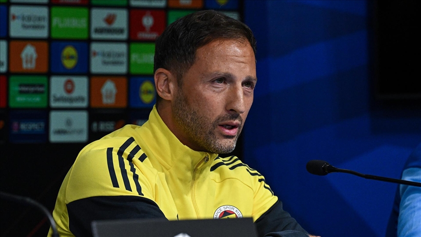 Fenerbahçe, teknik direktör Domenico Tedesco’nun viral enfeksiyon ve yüksek ateş
