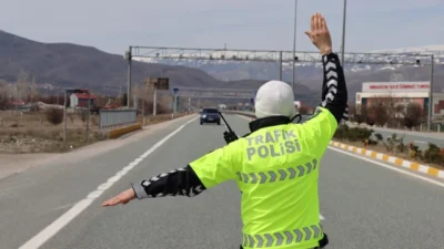 Trafik cezasına itiraz etmeyi ve idari süreci yargıya taşımayı düşünen