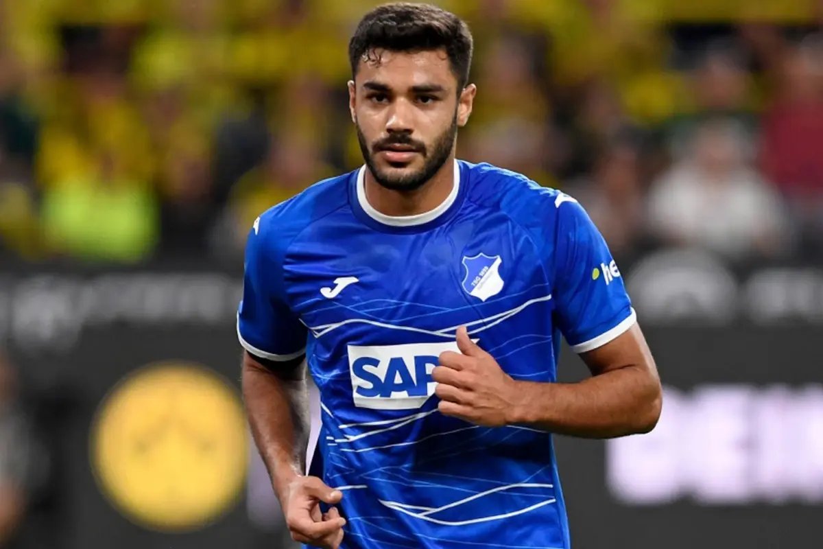 Hoffenheim savunmasının sigortası haline gelen Ozan Kabak, sadece defanstaki başarısıyla