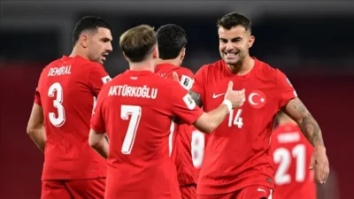 UEFA Uluslar Ligi B Ligi'nden A Ligi'ne yükselerek tarihinde ilk