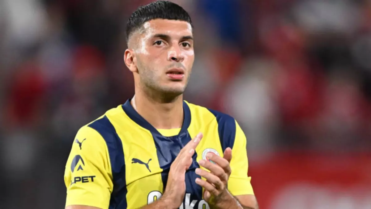 Fenerbahçe’nin büyük umutlarla Alanyaspor’dan kadrosuna kattığı Oğuz Aydın, sarı-lacivertli formayla