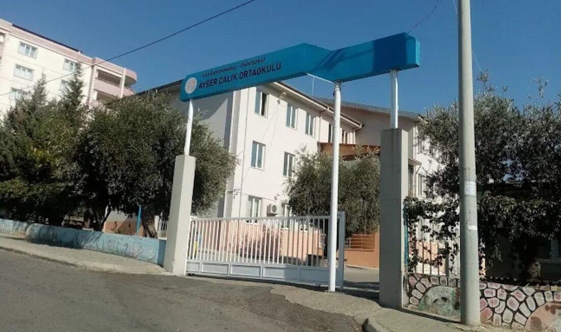 Şanlıurfa ve Kahramanmaraş’taki saldırıları fırsat bilerek İzmir’deki okulları hedef alan