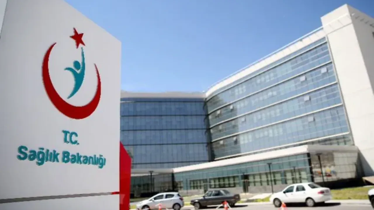 Resmi tatil olması sebebiyle kamu sağlık kuruluşlarında poliklinik hizmetlerine ara