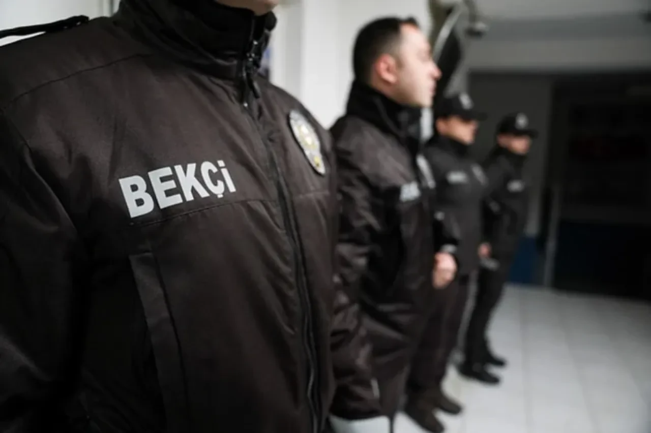 Resmi Gazete’de yayımlanan Çarşı ve Mahalle Bekçiliğine Giriş ve Eğitim-Öğretim