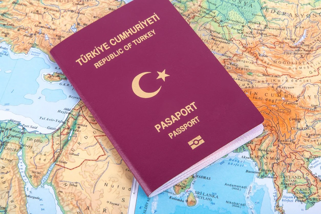 Schengen vizesi için aylar sonrasına bile randevu bulamayan vatandaşlar, karaborsacıların