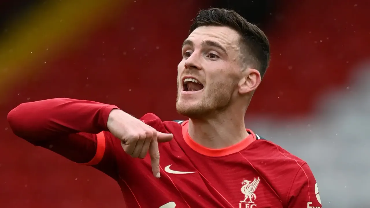 Gelecek sezonun kadro planlaması için Liverpool’un yıldızı Andrew Robertson’u listesine