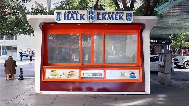 Ankara'da vatandaşların temel gıda ihtiyacını karşılayan Halk Ekmek ürünlerinde tespit