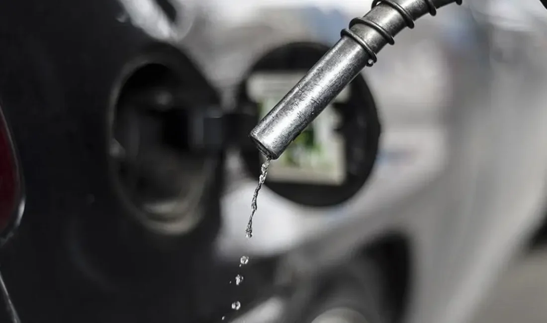 Motorin fiyatlarına gelen 1,10 TL'lik zammın ardından, sürücüleri üzecek bir