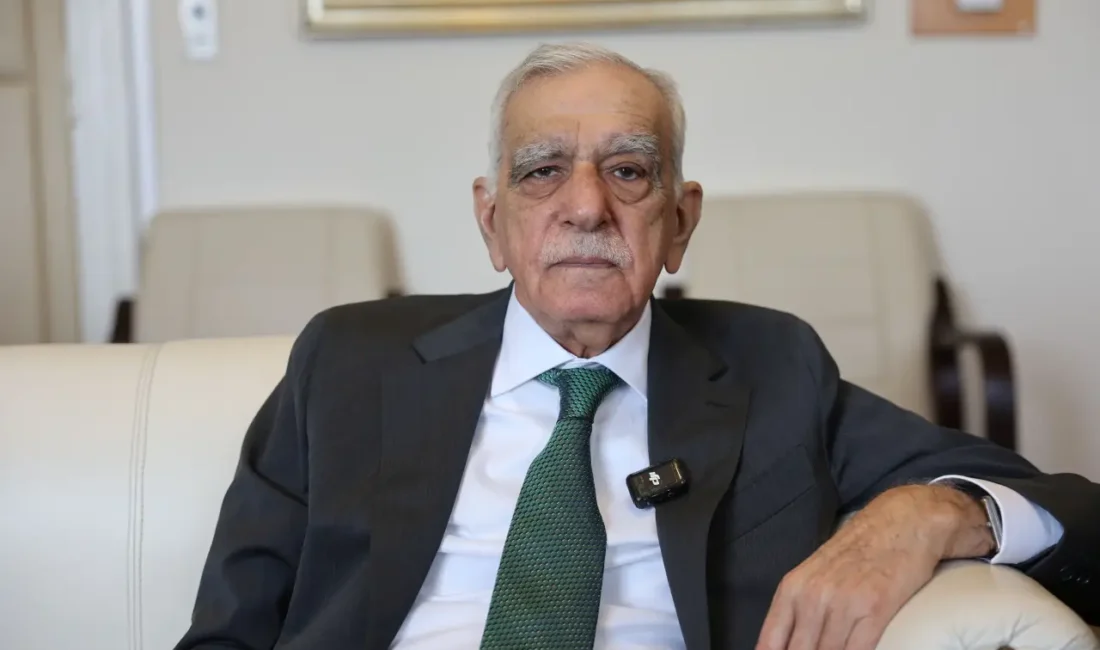 Amedspor'un Süper Lig’e yükselmesi sonrası siyaset dünyasında tansiyon yükseldi. Eski