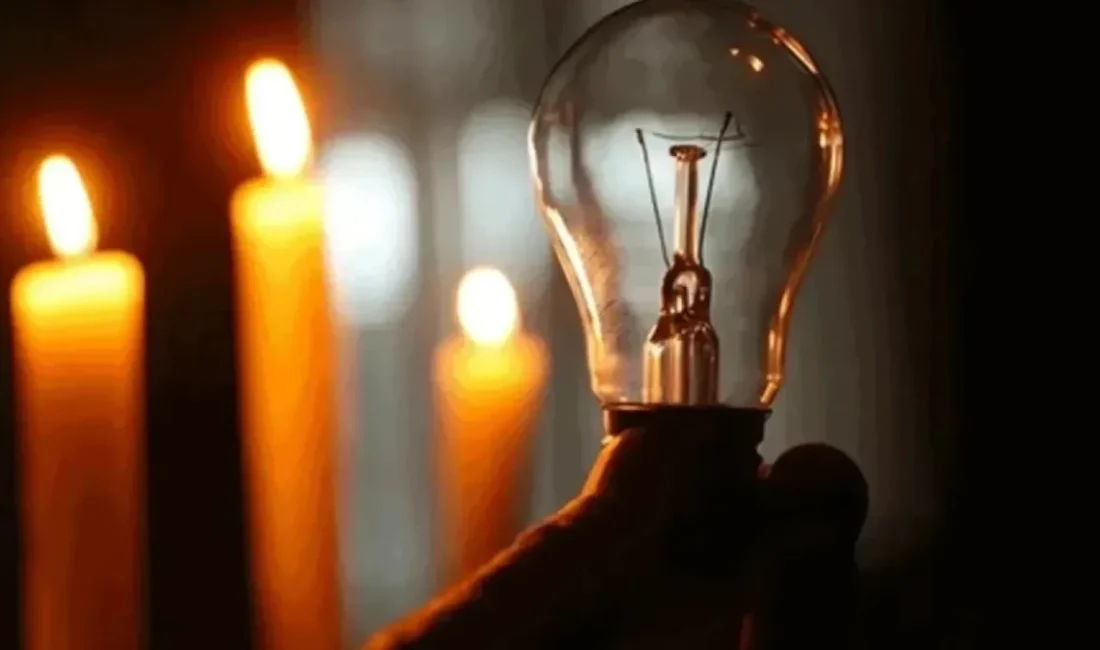 İzmir genelinde elektrik dağıtım faaliyetlerini yürüten GEDİZ Elektrik, şebeke yenileme,