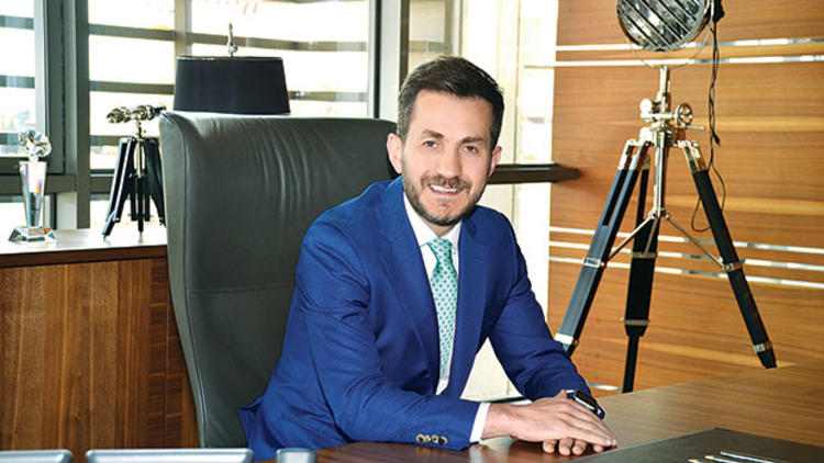 Türkiye'nin köklü inşaat şirketlerinden Pekerler İnşaat'ın Yönetim Kurulu Başkanı olan