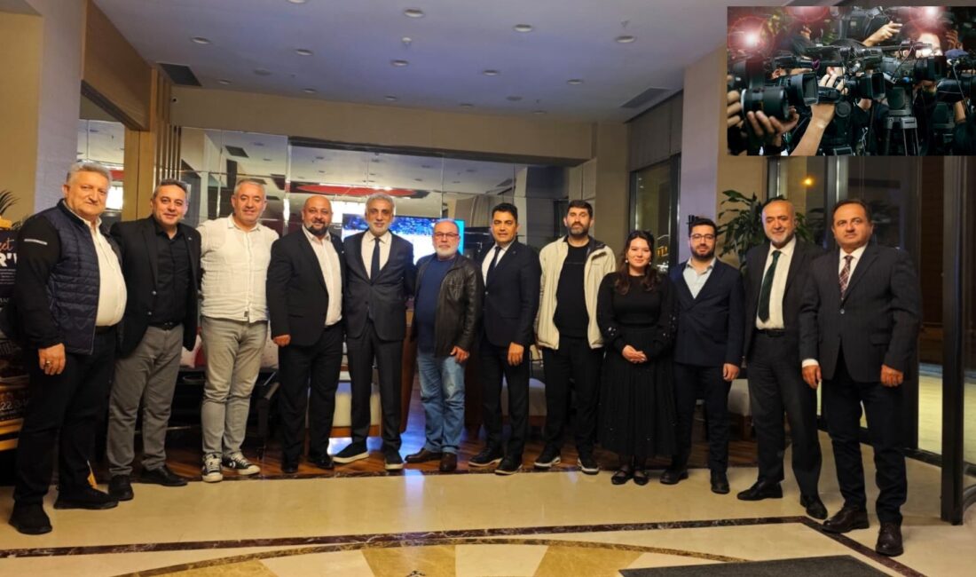 Eskişehir’de bir araya gelen RATEM Başkanı Vedat Gündoğan ve TSMB