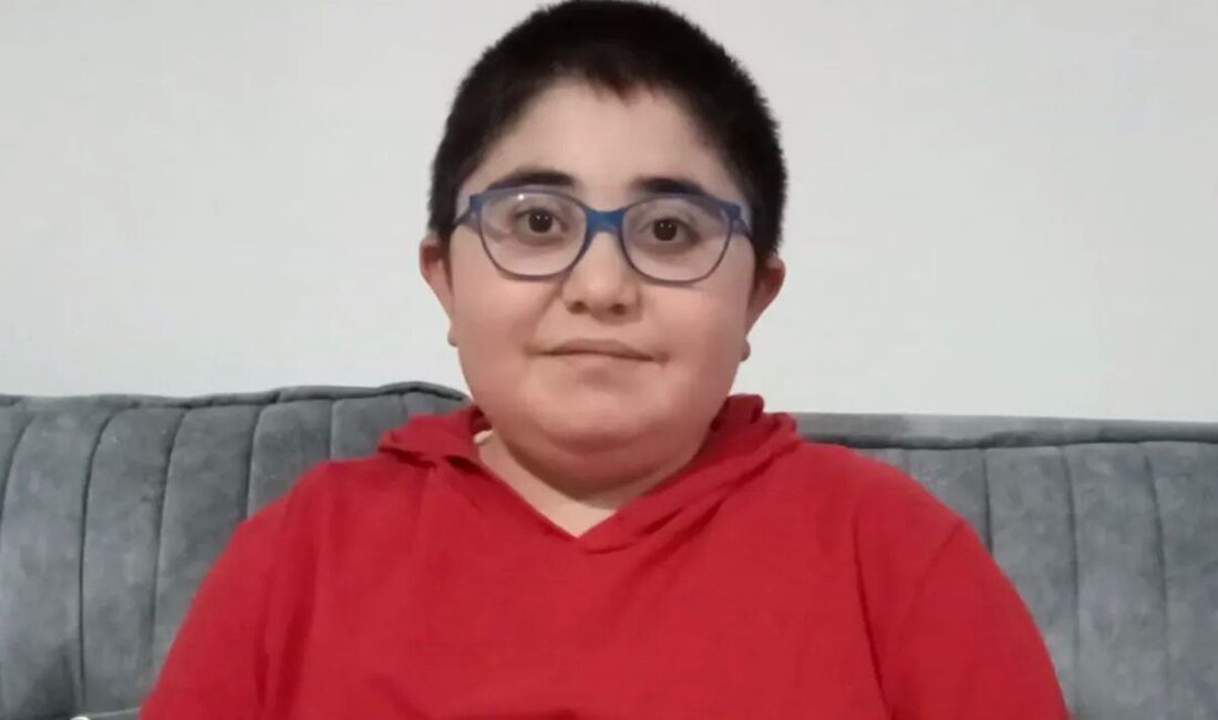 Duchenne Musküler Distrofi (DMD) ile mücadele eden bir çocuğun sosyal