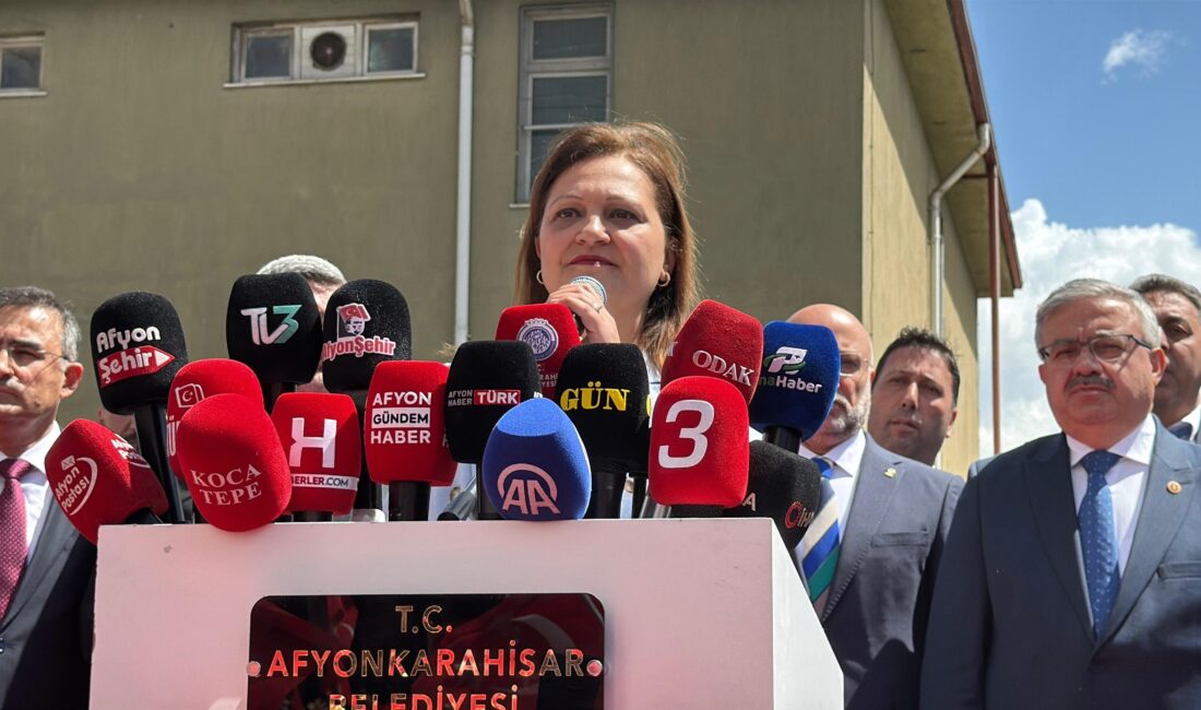 Dün AK Parti saflarına katılan Afyonkarahisar Belediye Başkanı Burcu Köksal