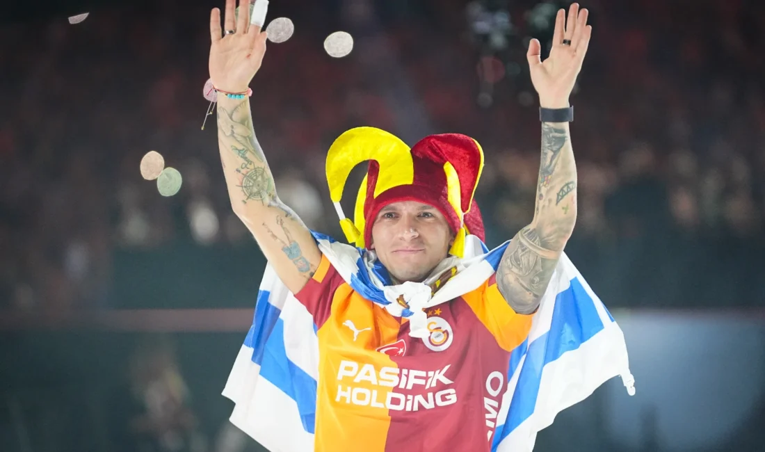 Galatasaray'ın üst üste elde ettiği dördüncü şampiyonlukta orta sahanın en