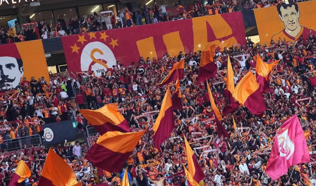 Galatasaray'da 24 Temmuz transfer gündemi kasıp kavuruyor! Rafael Leao'dan ayrılık