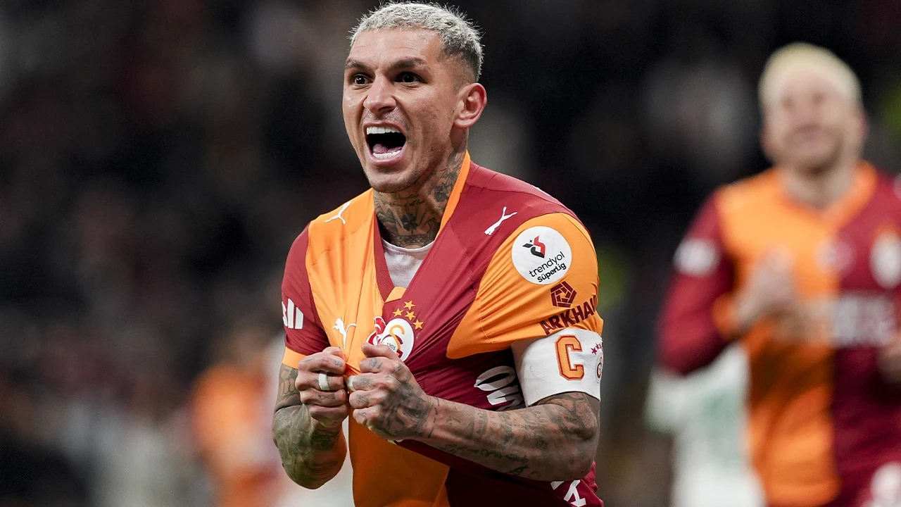 Galatasaray camiası ve futbolseverler, dün gece yarısı gelen şok bir