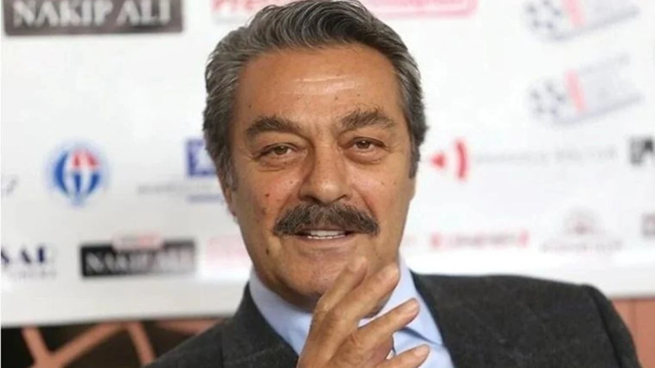 Türk sinemasının efsane isimlerinden Kadir İnanır, gece saatlerinde aniden rahatsızlanarak