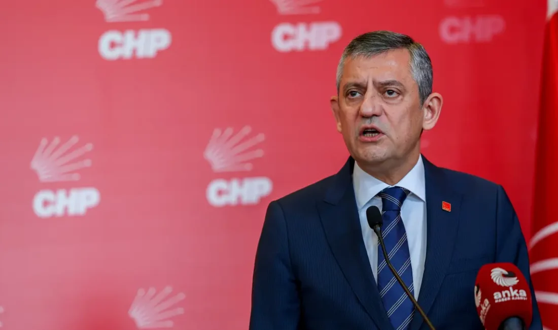 Özgür Özel'in veda mesajındaki dikkat çeken ifadeler siyaset gündemine bomba