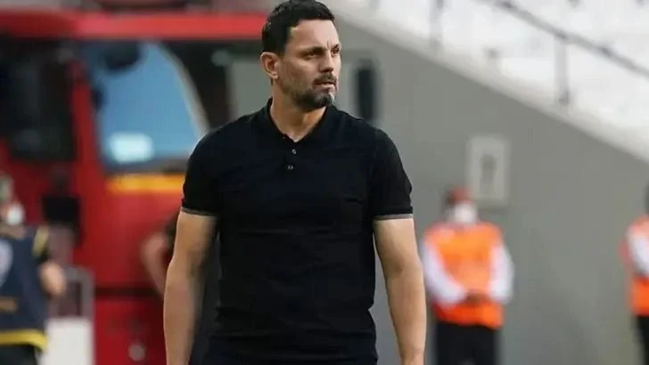 Son olarak Trendyol Süper Lig ekiplerinden Antalyaspor’u çalıştıran teknik direktör