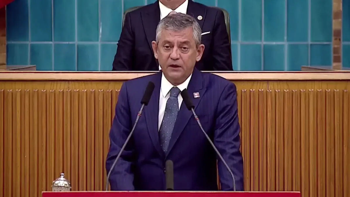 Mahkemenin verdiği "mutlak butlan" kararı sonrası CHP Genel Merkezi ile