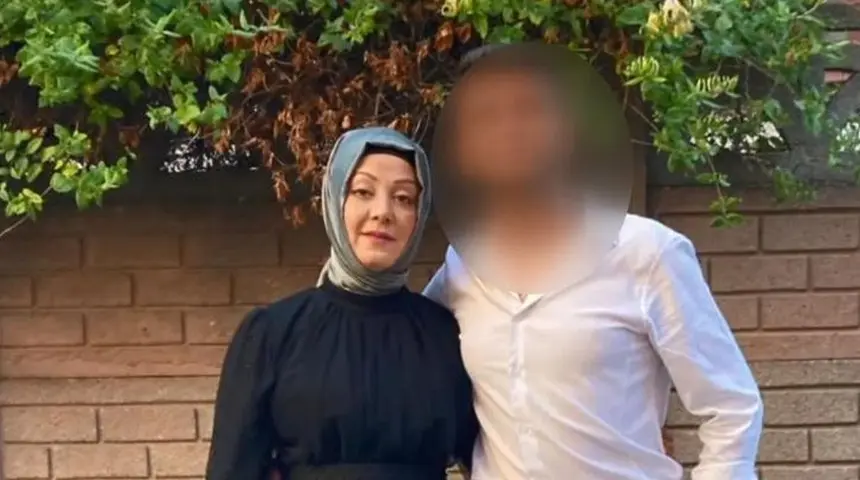 İstanbul Çatalca'da otobüs durağında bekleyen 26 yıllık eşi Gülten Ürkmez'i