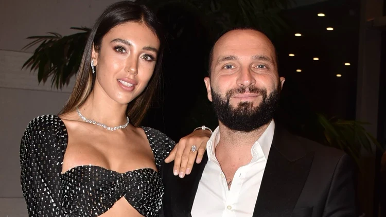 Üçüncü kez anne olmaya hazırlanan Özlem Ada Şahin’in "yaz modu"