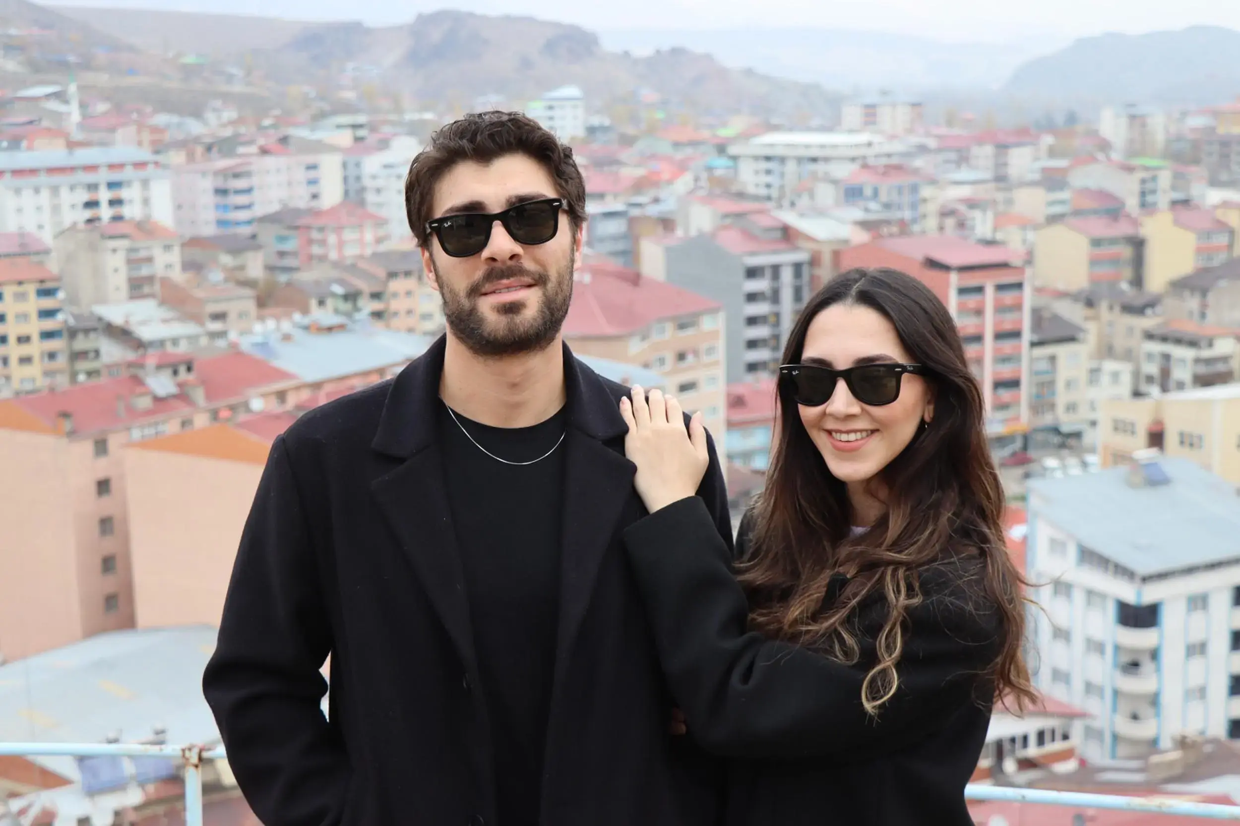 Magazin dünyası, oyuncu Ali Öner’in eski nişanlısı Livanur Aydın ile